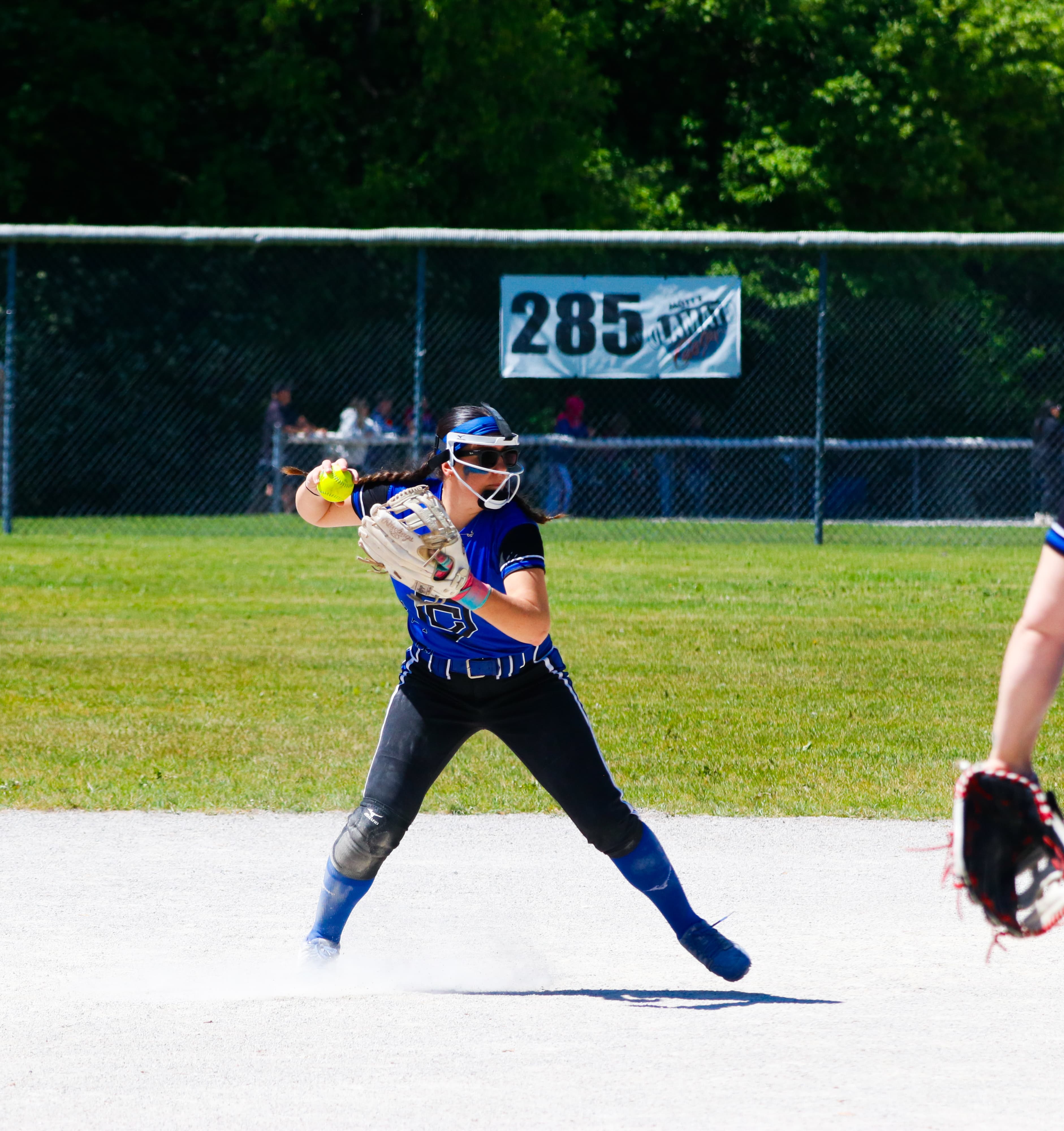 Throwing to 1st